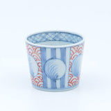 Imari Cup, Waves