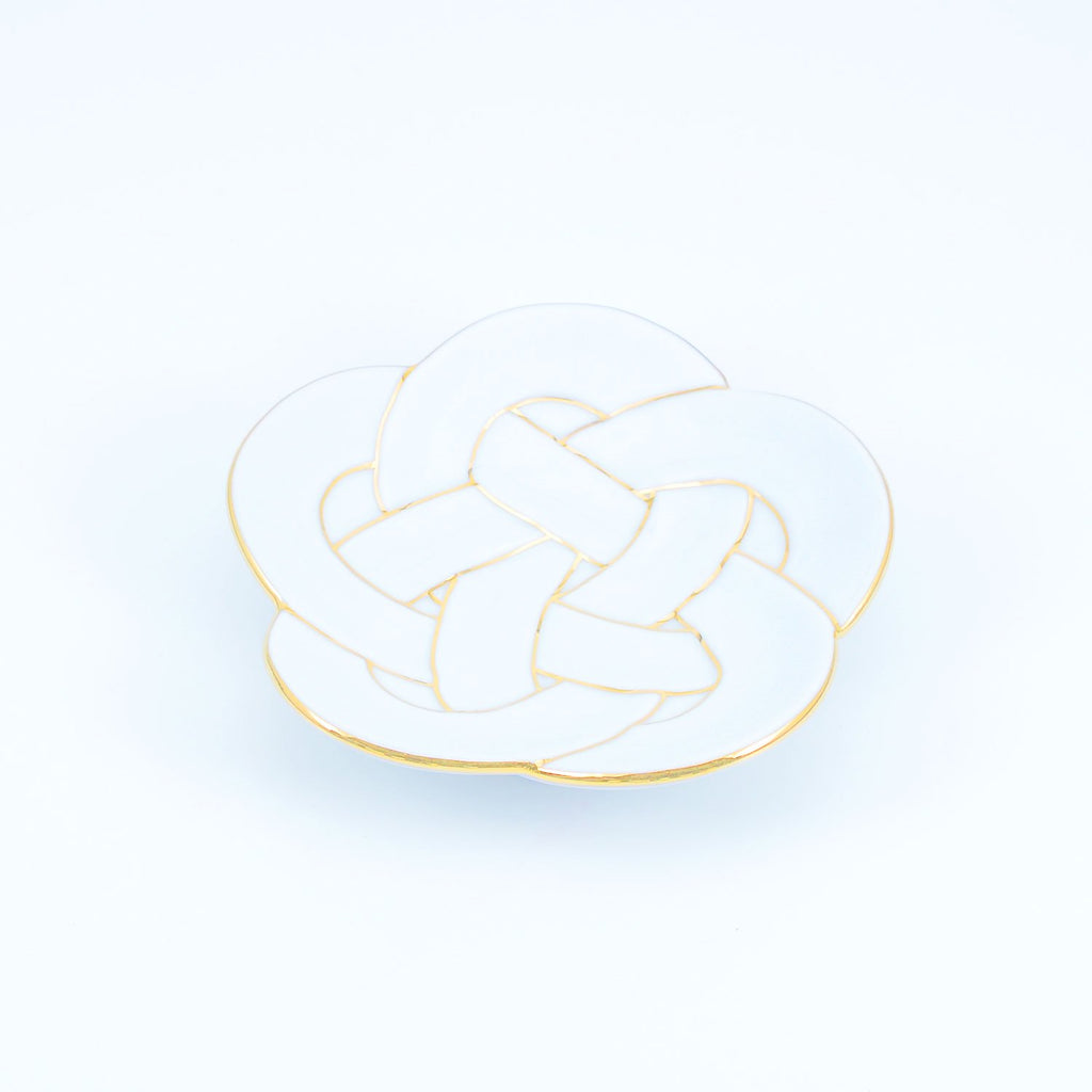 Engimono Plate, Plum Knot