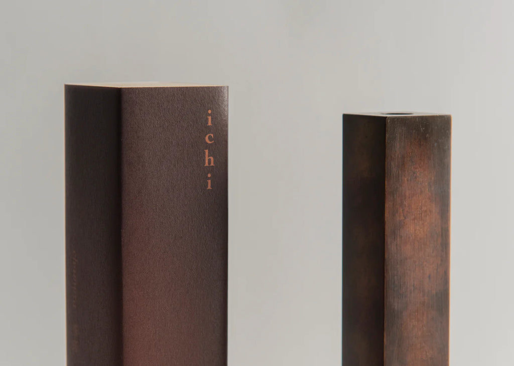 Ichi Flower Vase, Tea Stains