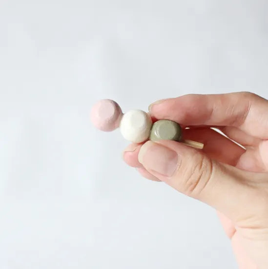 Sanshoku Dango Chopstick Rest