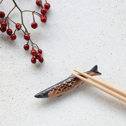 Yaki Sanma Chopstick Rest