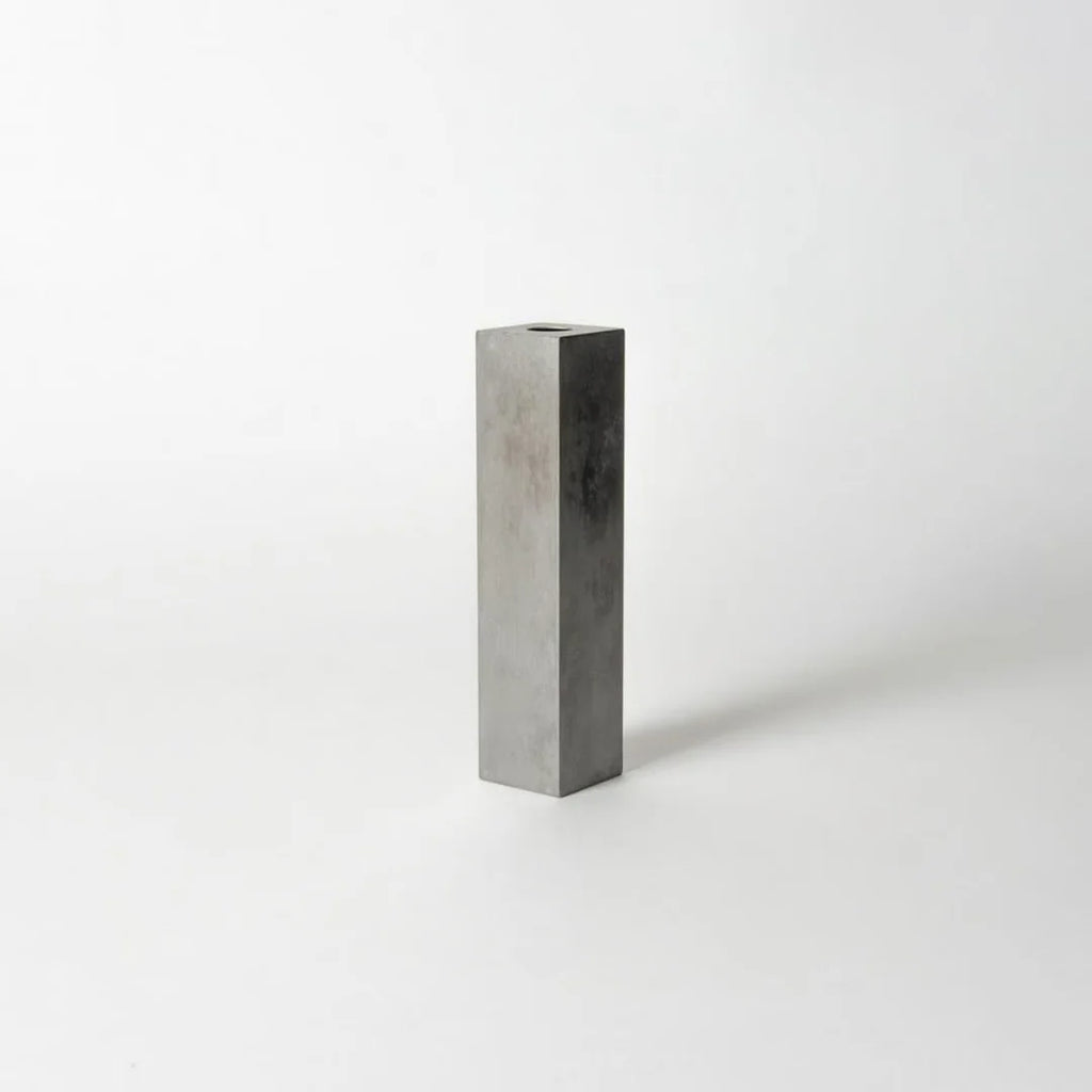 Ichi Flower Vase, Gray