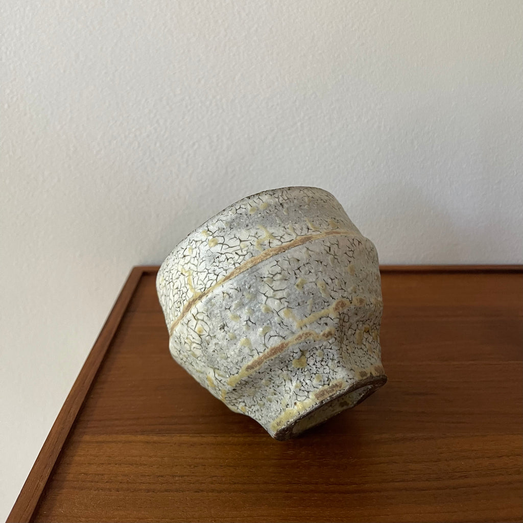 Yumitate Cup, Gray Crawling