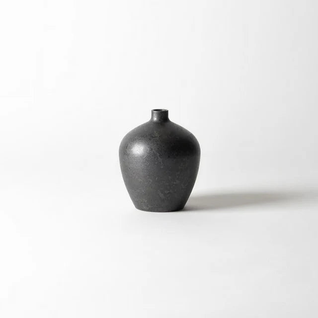 Za Flower Vase, Black Ink