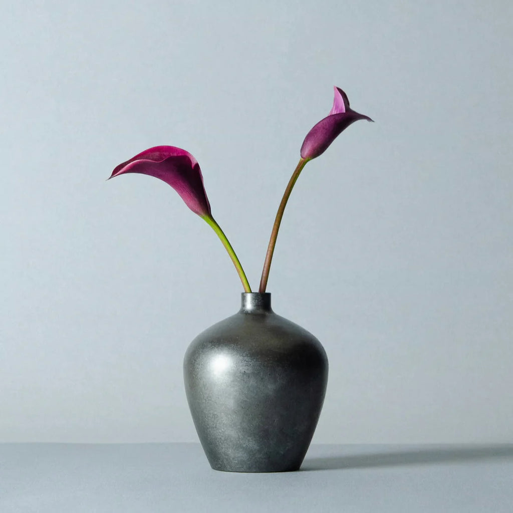 Za Flower Vase, Black Ink