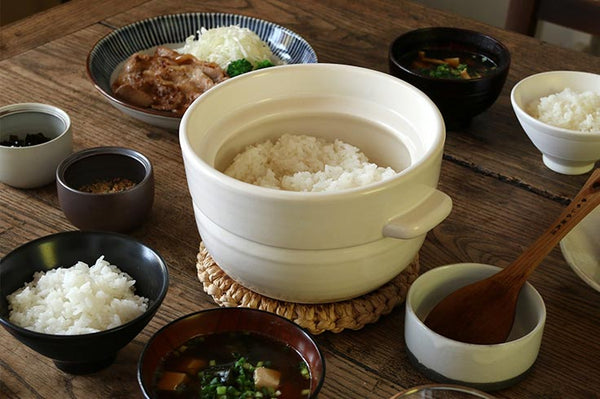 Kamoshika Donabe Rice Cooker, 3-Cup, White | Five Elements Home