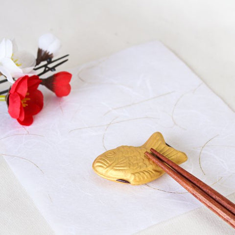 Taiyaki Chopstick Rest, Gold