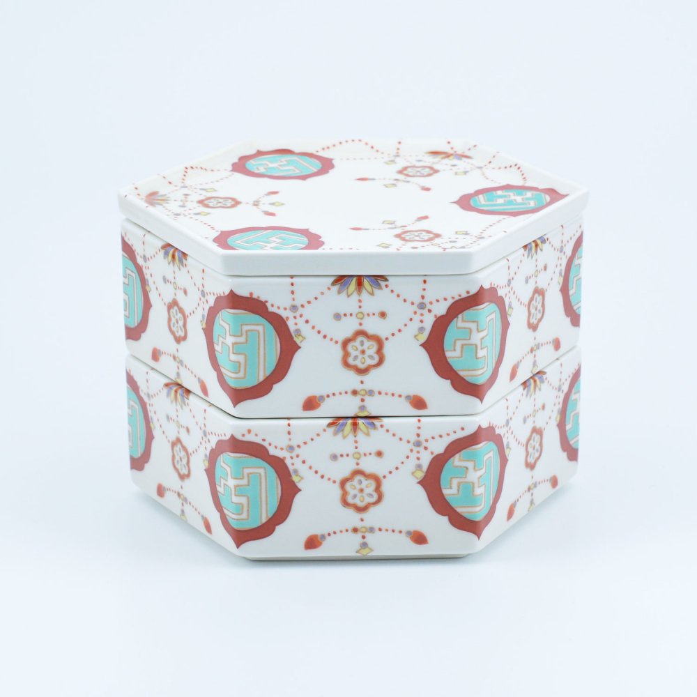 Yoraku Porcelain Box, Two Tier