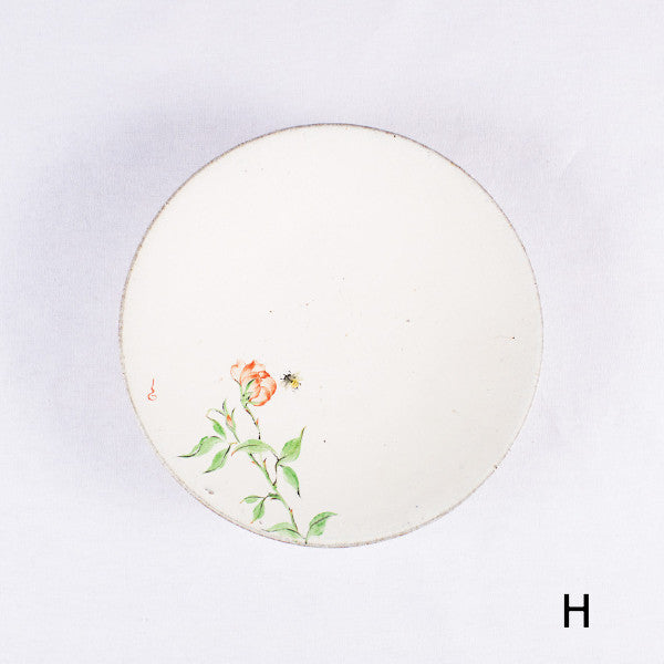 Hand-Painted Artisanal Chinese Plate, Red China Rose with Bee
