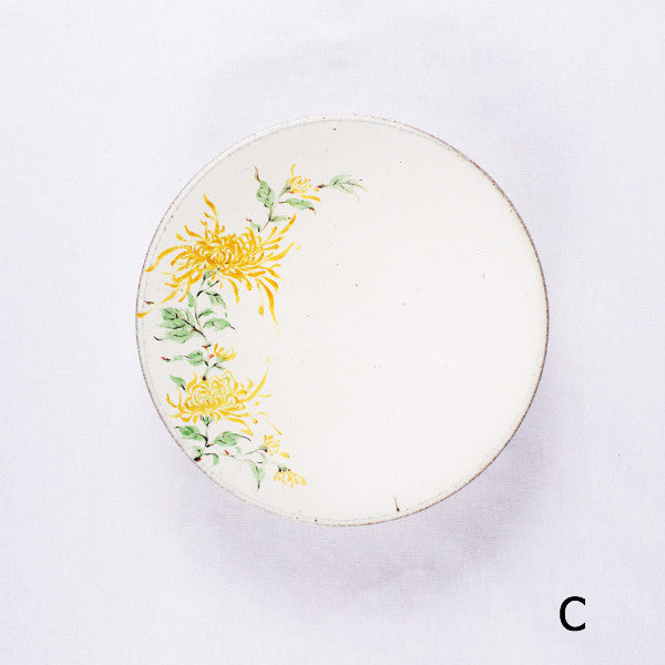 Hand-Painted Artisanal Chinese Plate, Chrysanthemum