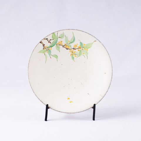 Hand-Painted Artisanal Chinese Plate, Laurel Flowers