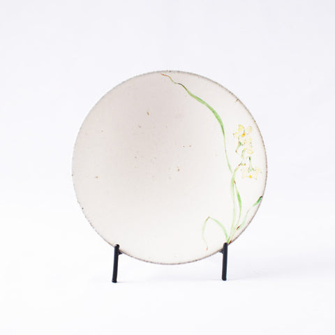 Hand-Painted Artisanal Chinese Plate, Narcissus