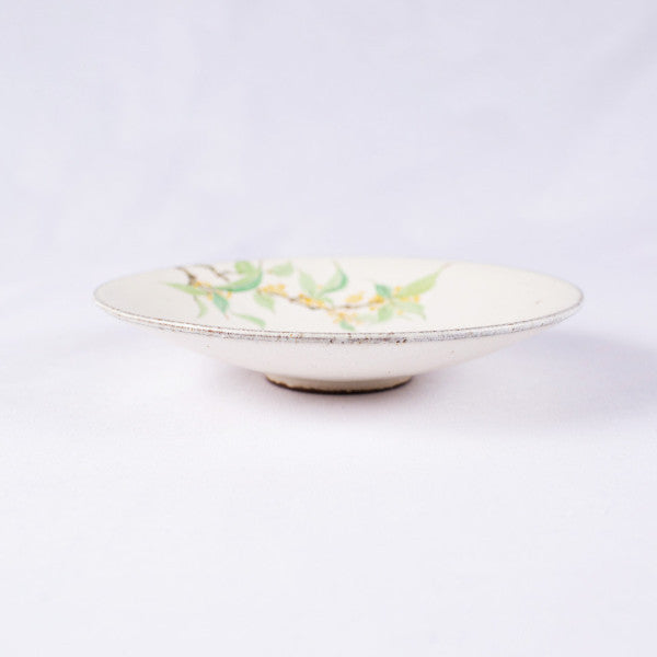 Hand-Painted Artisanal Chinese Plate, Laurel Flowers