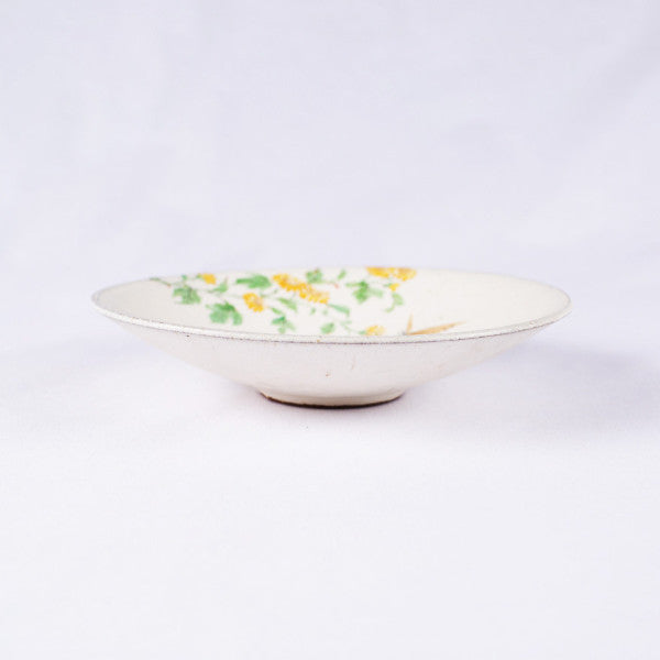 Hand-Painted Artisanal Chinese Plate, Wild Chrysanthemum