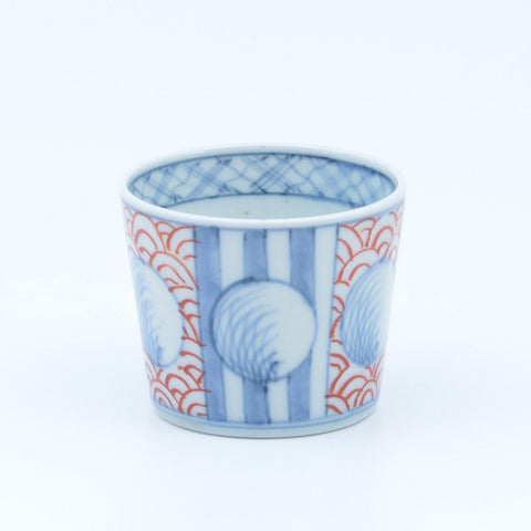 Imari Cup, Waves