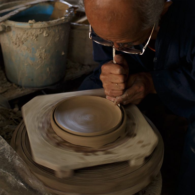 Handou Lidded Ceramic Bowl